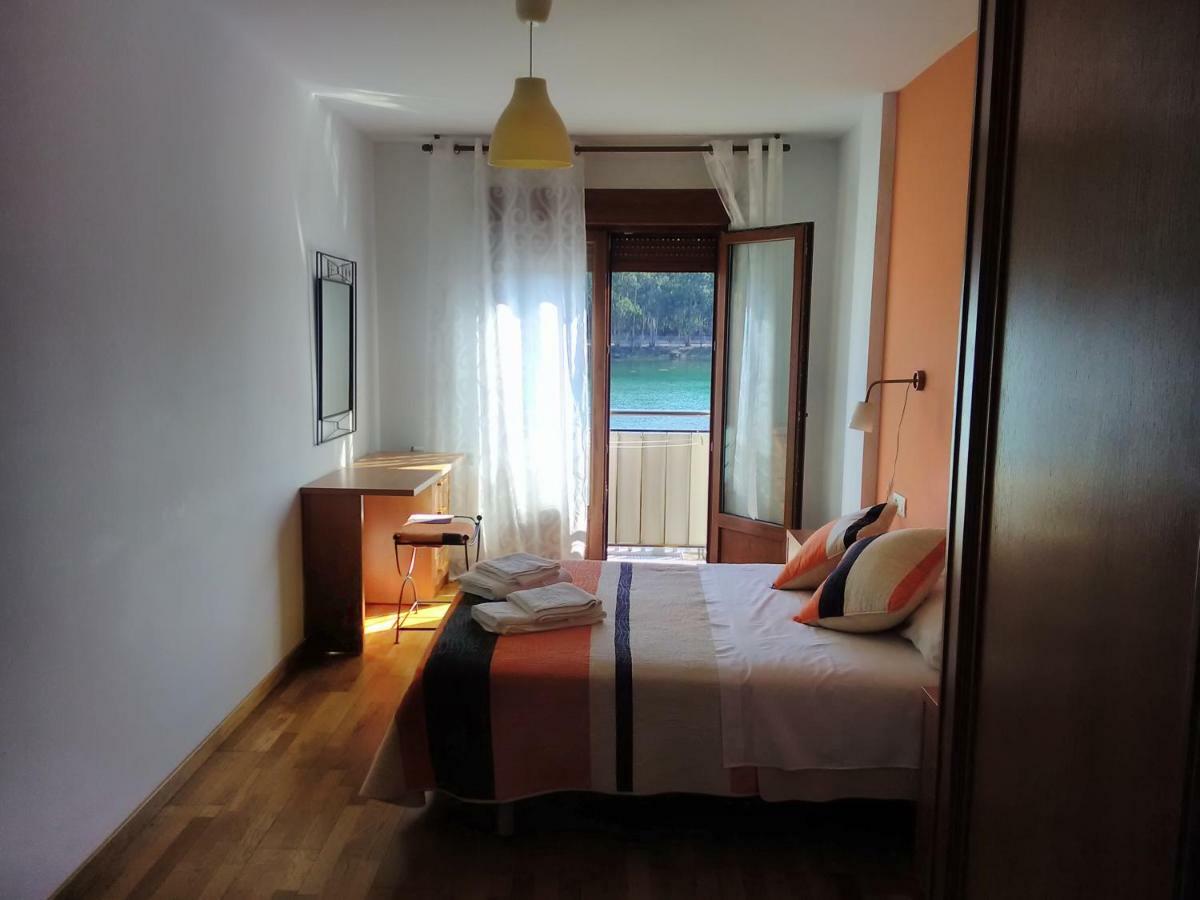 Apartamentos La Pasarela Villanueva De Arosa Exterior foto